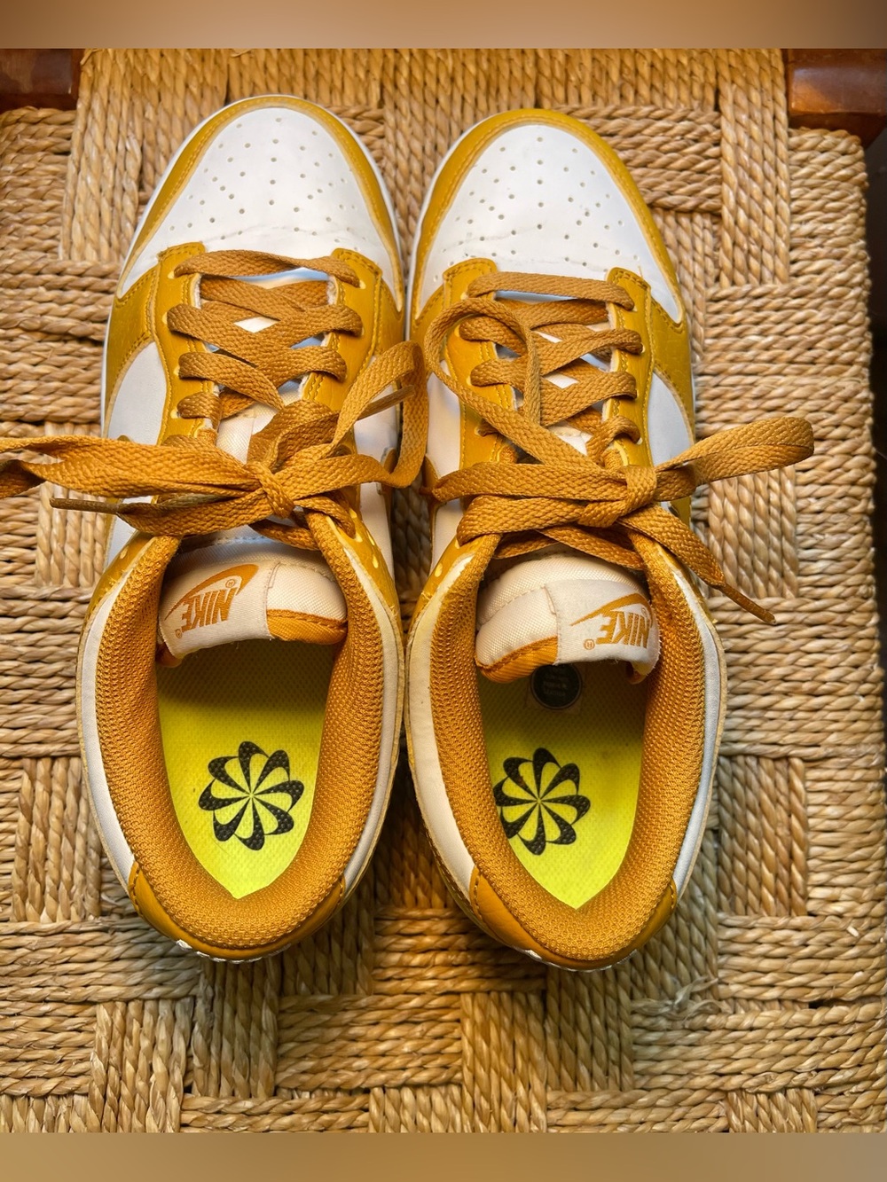 Yellow Nike Dunks Low Size 9 - Picture 6 of 7